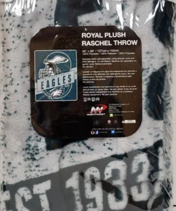 NFL Philadelphia Eagles 50" x 60" Royal Plush Raschel Throw Blanket, New - Picture 1 of 4
