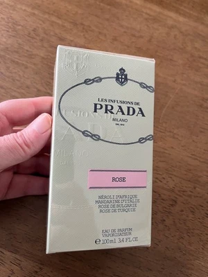 Perfume Prada Infusion de Rose nuevo en caja Foto 1 de 4