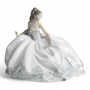 Lladro Porcelain Figurine #5859 At The Ball Woman in Ball Gown Holding Fan - Picture 1 of 6