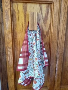 Toallero Magic Marble hecho a mano con madera reutilizada - Imagen 1 de 3