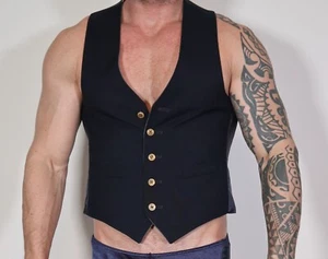 MEN'S REVERSIBLE VEST SIZE 40 - Picture 1 of 8