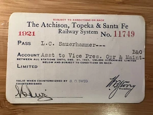 1921 IL SISTEMA FERROVIARIO ATCHISON, TOPEKA & SANTA FE PASS ANNUALE - HH72 - Foto 1 di 2