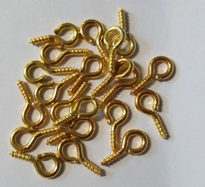 24 piccoli ganci a vite per casa delle bambole/gioielli, ecc. 5 x 8 mm - Foto 1 di 2