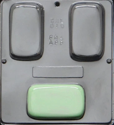 CANDY MOLDS N MORE Rectangle 4"x 2 1/4" Mold for Soap or Chocolate Candy Mold 010 NEW