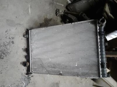 Used Radiator fits: 2003 Saturn Vue 3.0L opt L81 Grade A Foto 1 de 4