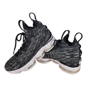 Nike LeBron 15 XV Cenizas Negro Blanco Oreo 922811-002 Talla 5.5 Juventud - Imagen 1 de 24
