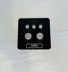 TASCAM IUR2 USB 2.0 interfaccia audio MIDI per iPad Mac o PC - Foto 1 di 6