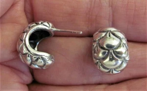 VTG Sterling Silver Scalloped Textured Design Half Hoop Earrings Post 5/8" long - Picture 1 of 4