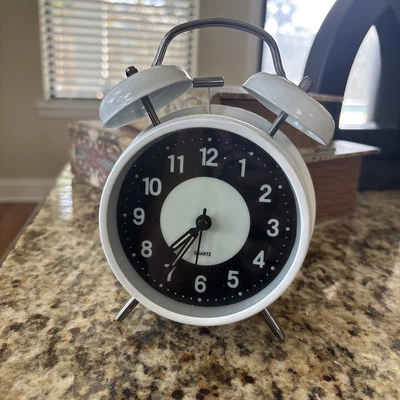 Retro Twin Bell Alarm Clock Quartz Silent Luminous Dial Nightlight Analog  EUC - Image 1 of 2