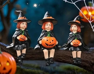 Juego de 3 brujas de Halloween sentadas en miniatura de jardín de hadas - Compra 3 ahorra $ - Imagen 1 de 2
