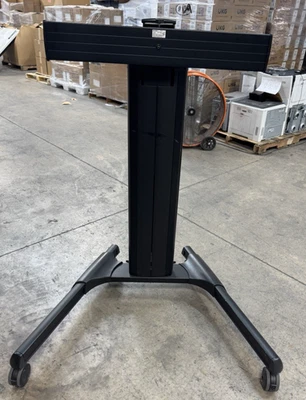 Chief LPAUB Large Fusion Manual Height Adjustable Mobile AV Cart - Image 1 of 4