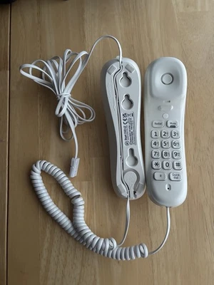 BT Duet 210 V2 Corded Landline Telephone White Great Condition - Image 1 of 3