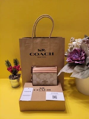 Nuevo estuche de identificación ajustado Coach Signature de lona con etiqueta en caja y bolsa Foto 1 de 4
