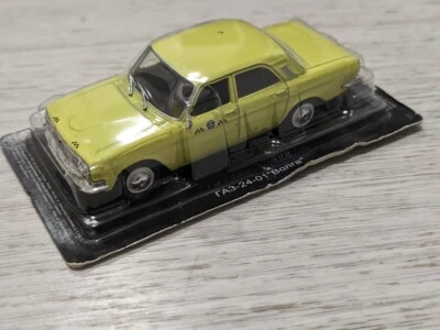 Diecast Soviet car GAZ 2401 Volga Taxi DeAGOSTINI 1/43 Scale Газ 24 Волга Такси - Image 1 of 4