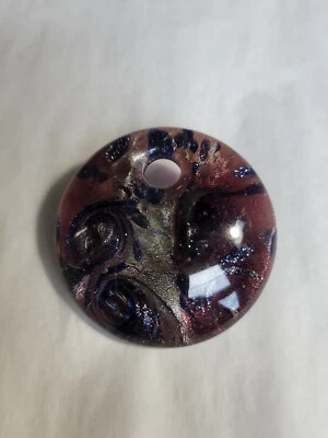 Colgante de Vidrio Dicroico Remolinado Diseño Púrpura y Plata 2" Paca de Agujero de Vidrio Foto 1 de 4