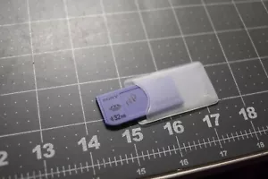 Genuine Sony 32MB Memory Stick Card for Digital Camera / Camcorder / HandyCam - Picture 1 of 1