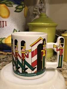 Taza de café The Love 1988 de colección juguete soldados saludos de temporada Navidad - Imagen 1 de 2