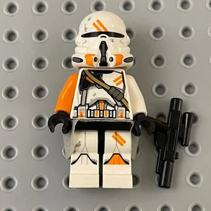 LEGO Clone Airborne Trooper, 212th Attack Battalion Minifigure Star Wars (2014) - Picture 1 of 5