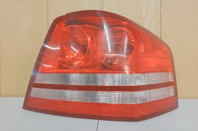 Luz trasera derecha Dodge Avenger 2008-2010 (OEM) Foto 1 de 4