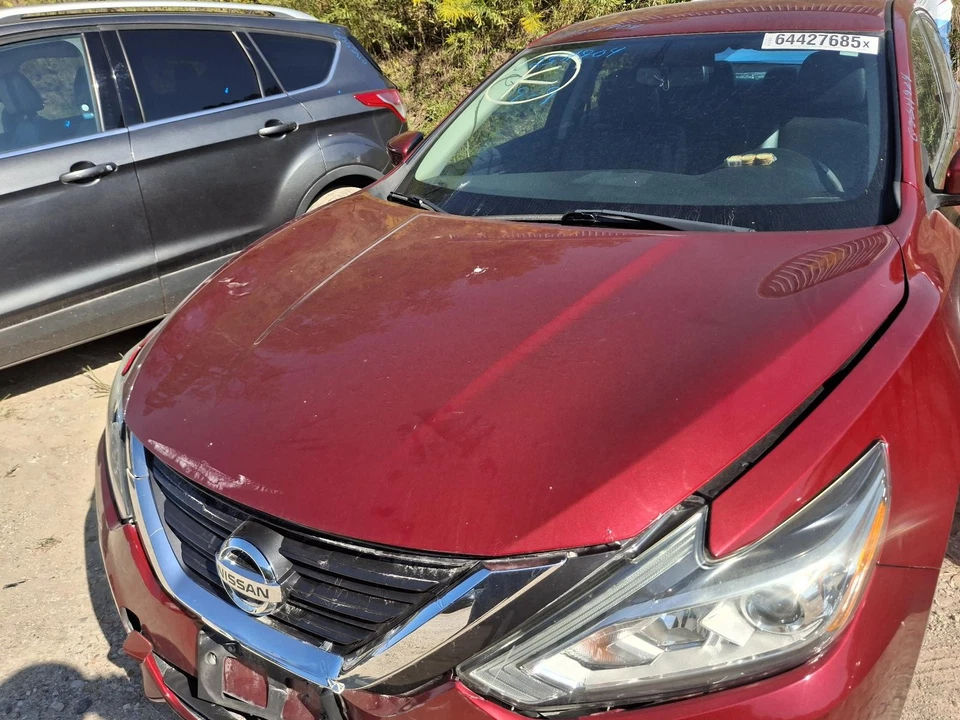 Conjunto de filtro de aire usado se adapta a: Nissan Altima SDN 2017 2,5 L 4 cilindros grado A Foto 1 de 4