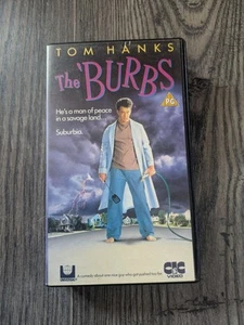 The Burbs Video 1989 VHS Tom Hanks Carrie Fisher Video Tape PAL - Imagen 1 de 4