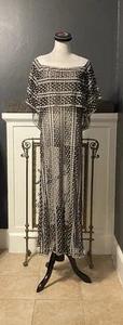 1930’s Vintage Lace Gown With Cape And Fishtail Hem - Picture 1 of 12