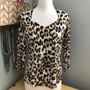 CARMEN MARC VALVO Animal Print Blouse Womens size Small Brown Tan Mobwife New - Picture 1 of 4