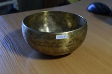 Singing Bowl from Nepal 12.5cm 660g      a07 (audio sample inside)