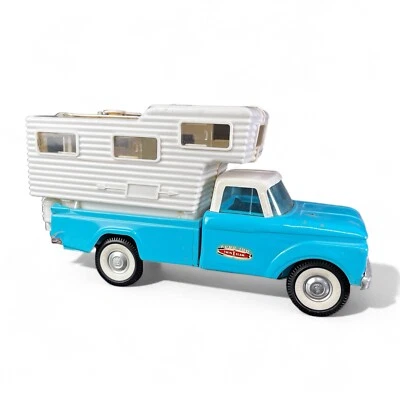 VTG 1960s Nylint Pressed Steel Toy: Ford F250 Camper Special w/ Philco Radio - Image 1 of 4