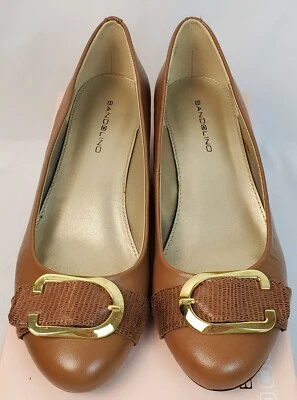 Zapatos para mujer Bandolino Jobey con hebilla dorada tostada talla 6,5 M como nuevos 2013 Foto 1 de 4