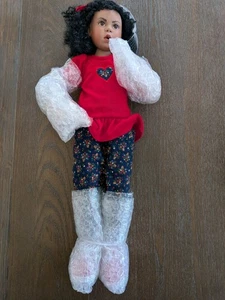 Muñeca de porcelana Tasha colección Georgetown Moody Cuties  - Imagen 1 de 6