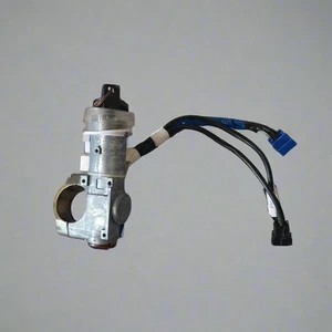OEM 2002 Subaru Impreza WRX Ignition Cylinder w Key Fob - Picture 1 of 7