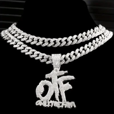 Collar colgante con letra de diamantes Iced Out OTF solo la familia con cadena cubana Foto 1 de 4
