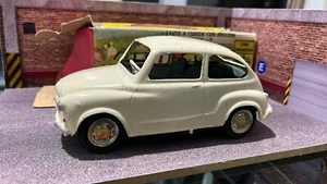 Fiat 600 seat 600 1/20 friction old vintage toy made in argentina early 70 sanz - Picture 1 of 7