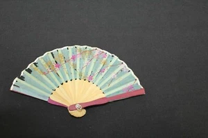 c.1950's Balsa Wood Rice Paper Folding Hand Fan Handmade & Painted Vintage - Picture 1 of 7
