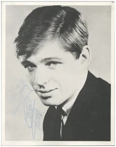 C2460/ Georgie Fame Original Autogramm  Foto  25,5 x 20,5 cm  ca.1966 - Picture 1 of 2