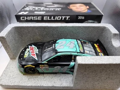 Chase Elliott ARC Mountain Dew Baja Blast 2016 diecast 1:24 Foto 1 de 4
