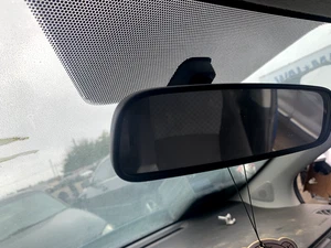 06 07 08 09 10 11 12 13 14 15 16 TOYOTA YARIS Rear View Mirror - Picture 1 of 2