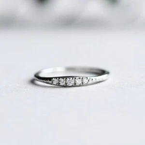 Geschenk für sie 14k Gelbgold natürlicher Diamant minimalistischer Bandring Geburtstag - Bild 1 von 5