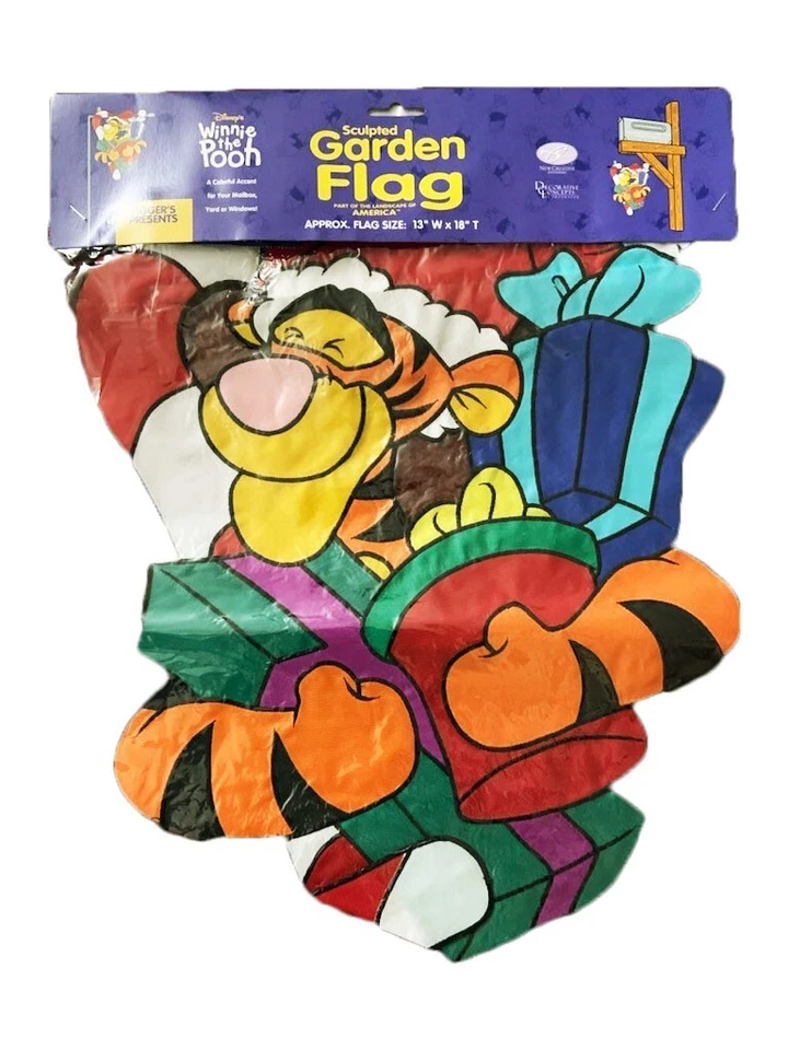 TIGGER~DE WINNIE THE POOH~BANDERA DE JARDÍN DE NAVIDAD~13" X 18" Foto 1 de 1