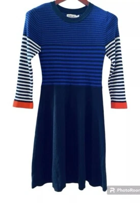 Vestido suéter Eliza J listrado elástico feminino tamanho M azul preto vermelho malha excelente - Imagem 1 de 4
