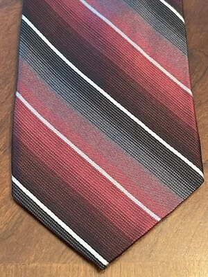 Corbata de cuello Paul Dione roja negra 100 % seda para hombre hecha en China Foto 1 de 4