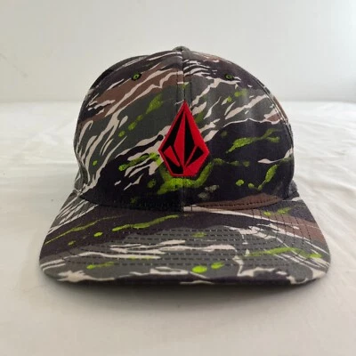 Volcom Hat Cap Fitted Adult Large XL Camo Camouflage Red Logo Surf Surfer Mens - Image 1 of 4