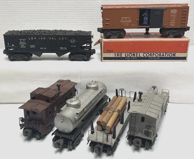 LOT OF 6 LIONEL O-GAUGE POSTWAR ASSORTED FREIGHT CARS - 1 OB - Image 1 of 4
