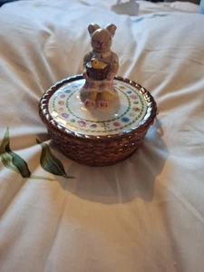 Villeroy & Boch Bunny Family Working Music Box With Bunny Holding Basket Vgc - Picture 1 of 5