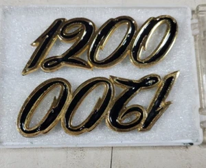 *NOS* HARLEY DAVIDSON (1200) OEM Vintage name plate badge set of 2 - Picture 1 of 2