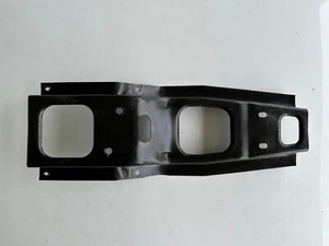 Elevador de neumático de repuesto 87-96 Dodge Dakota OEM soporte de subchasis travesaño montaje - Imagen 1 de 3