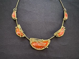 Collana unica fatta a mano ottone rame arancione smalto artigianale pannello dichiarazione - Foto 1 di 11