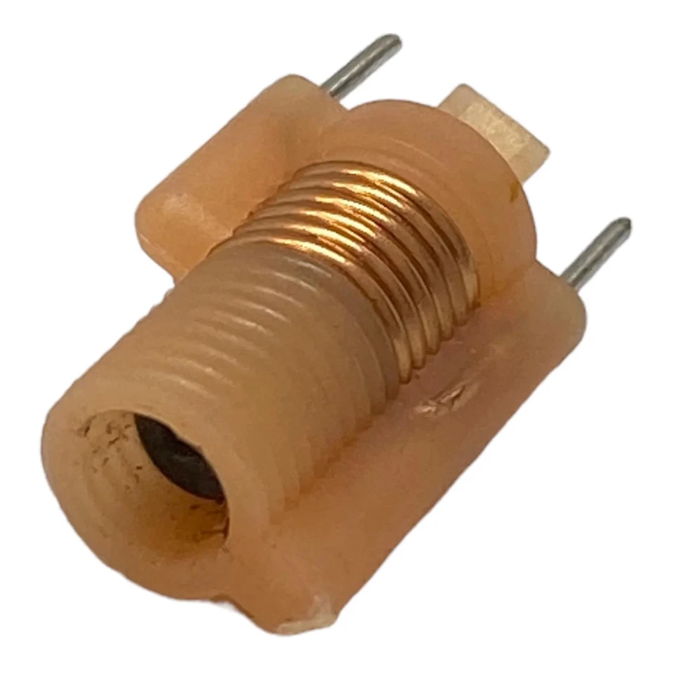 E521HN-060023 Toko Moulded Coil Inductor Ferrite Core MC116 Series 0.22uH/100MHz - Image 1 of 1