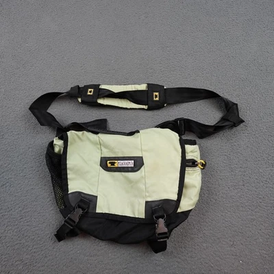 Mountainsmith Lumbar Waist Pack Fanny Hip Bag Green Black Adjustable Hiking - Image 1 of 4